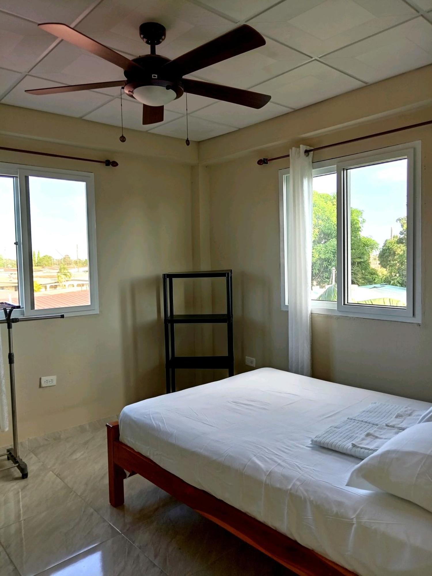 Habitacion Privada A 8 Minutos Del Aeropuerto Tocumen Lägenhet Tapia Numero Dos Exteriör bild