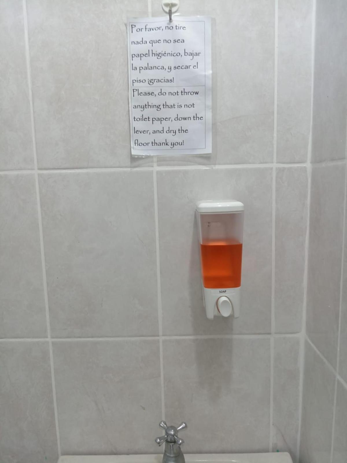 Habitacion Privada A 8 Minutos Del Aeropuerto Tocumen Lägenhet Tapia Numero Dos Exteriör bild